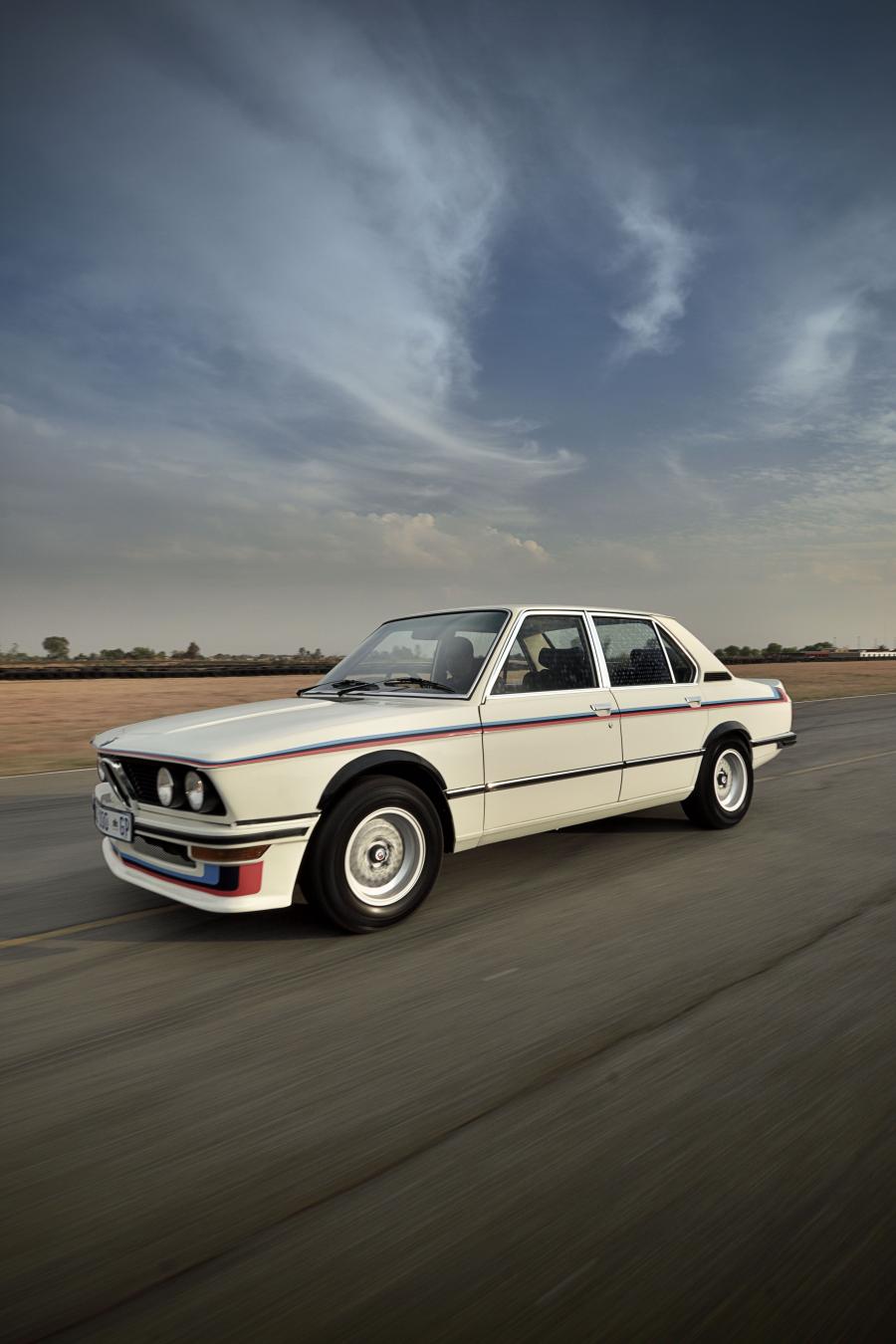  BMW 530 MLE (E12) 1976 года  (ZA) (фото 26 из 95)